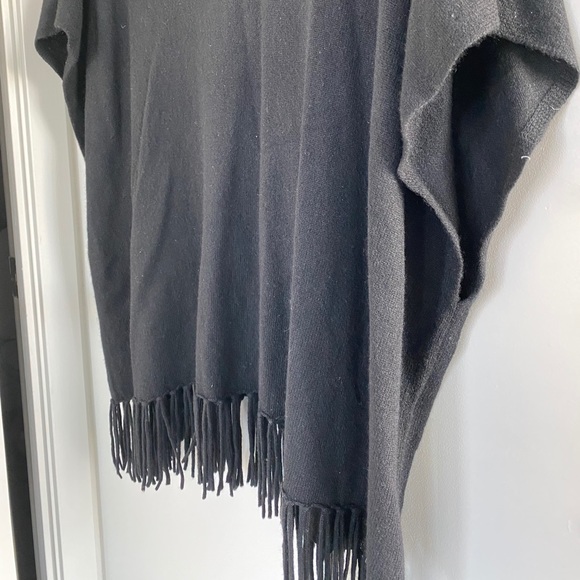 Charter Club 100% Cashmere Black Fringe Poncho - Picture 4 of 4